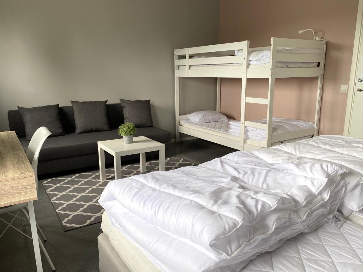 De La Gardie Park Vandrarhem Hostel Lidkoping Bagian luar foto