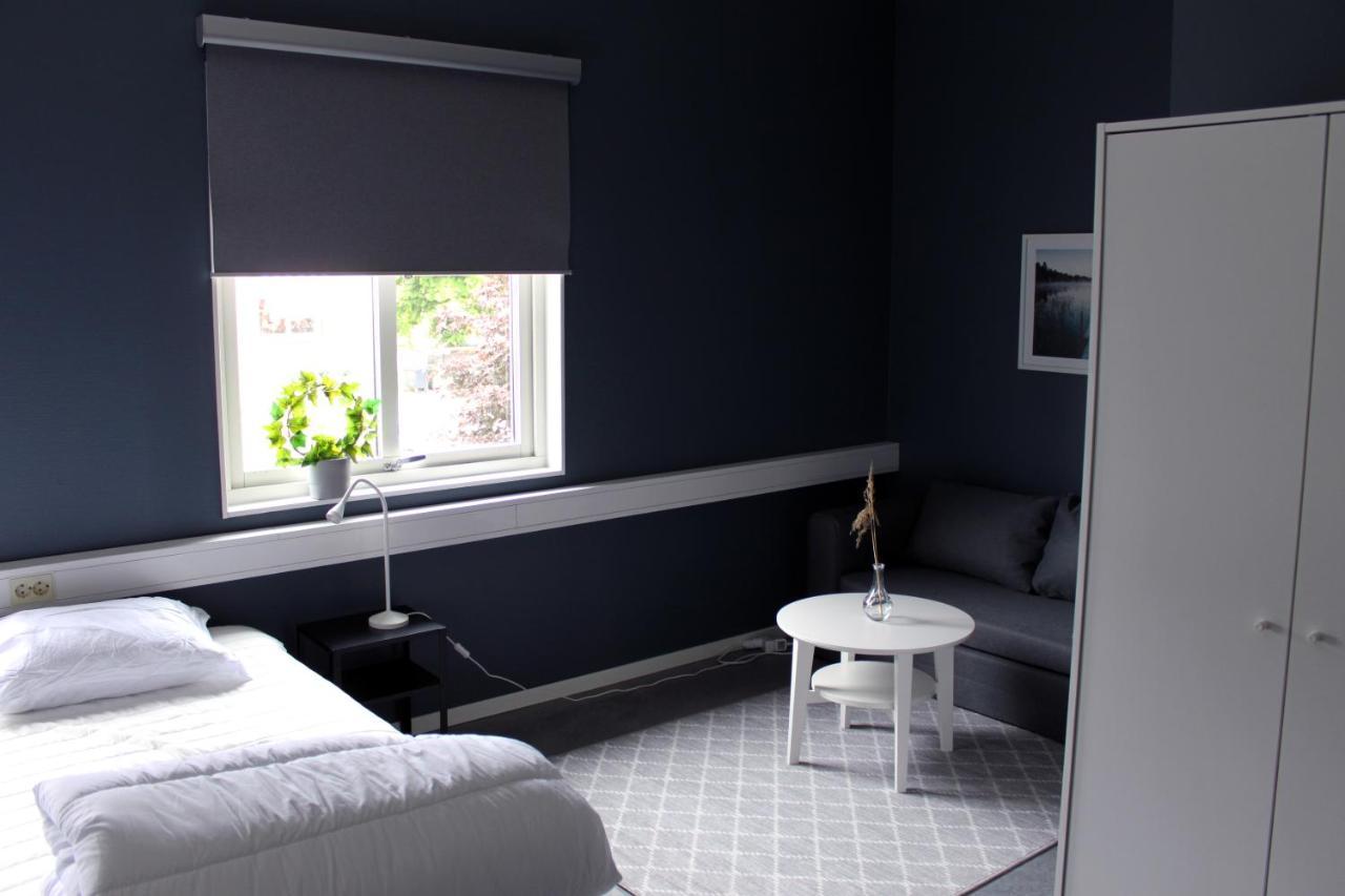 De La Gardie Park Vandrarhem Hostel Lidkoping Bagian luar foto