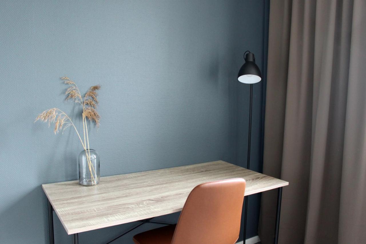 De La Gardie Park Vandrarhem Hostel Lidkoping Bagian luar foto